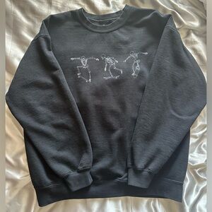 TILLYS SKELETON SWEATSHIRT